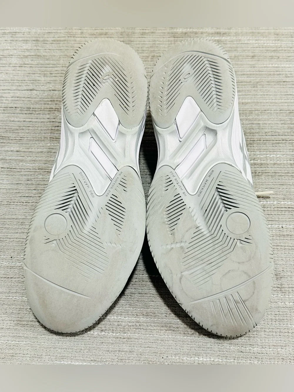 ASICS GEL-GAME 9‎ Women’s Tennis Shoes White/Silver 1042A211 Size 10,5